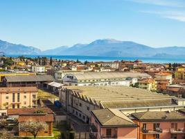 hdr gardasee in desenzano del garda foto