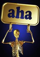 Aha-Wort und goldenes Skelett foto