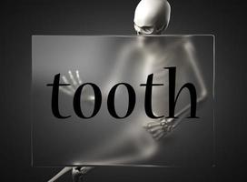 Zahnwort auf Glas und Skelett foto