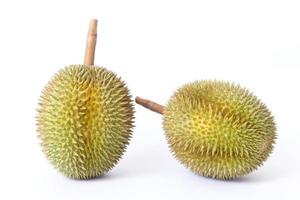 durian als könig der früchte in thailand. Es hat einen starken Geruch und eine mit Dornen bedeckte Rinde. foto