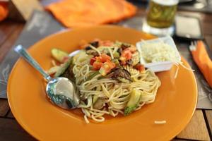Spaghetti mit Gemüse foto