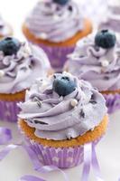 Heidelbeer-Lavendel-Cupcakes foto