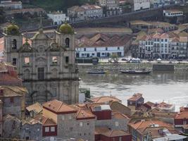 der Fluss Douro und die Stadt Porto foto