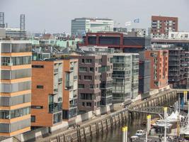 die stadt hamburg an der elbe foto