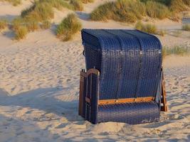 Sonnenuntergang am Strand der Insel Juist foto