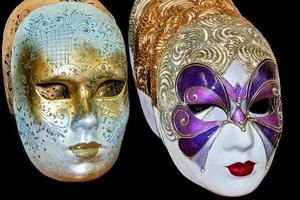 Venedig, Italien, 2006. Venezianische Masken in einem Geschäft ausgestellt foto