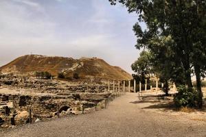 ein blick auf die antike römische stadt beit shean in israel foto