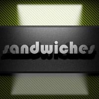 Sandwiches Wort von Eisen auf Kohlenstoff foto