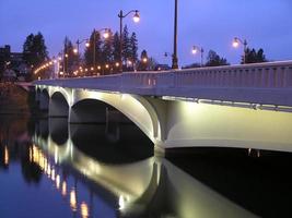 Nachtbrücke foto