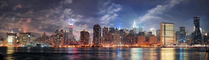 New York City Manhattan Midtown in der Abenddämmerung foto