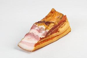 Köstliches geräuchertes Schweinefleisch als Snack foto