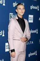 los angeles 12. april, adam rippon bei glaad media awards los angeles im beverly hilton hotel am 12. april 2018 in beverly hills, ca
