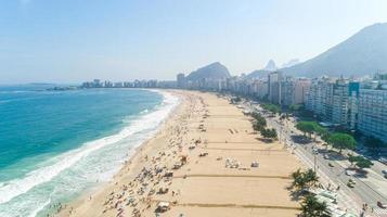 rio de janeiro, rio de janeiro brasilien - ca. oktober 2019 luftbild des copacabana-strandes in rio de janeiro. Brasilien. foto