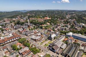 luftaufnahme von gramado, rio grande do sul, brasilien. berühmte touristische stadt im süden von brasilien. foto