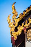 Dach des thailändischen Tempels foto