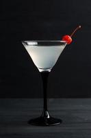 Cocktail in Martini-Glas foto