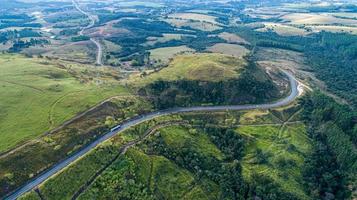 Luftaufnahme der Autobahn Domingo Ribeiro Resende am Eingang der Stadt foto