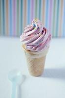 Cupcake in einer Eistüte - perfektes Sommerdessert