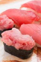 Thunfisch Nigiri Sushi foto