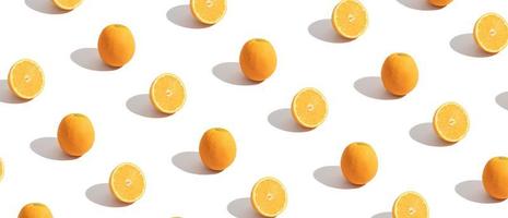 Banner mit orangefarbenem Muster, isoliert auf weiss. abstrakter Sommerhintergrund foto