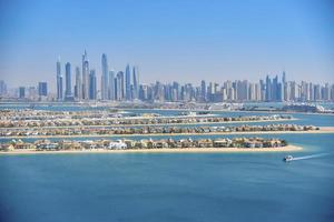 dubai marina, blick von der palmeninsel. foto