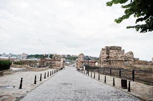 ruinen der alten altstadt nesebar, bulgarien. foto