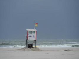 Sommerzeit am Strand von Juist foto