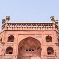 architektonisches detail der jama masjid moschee alt-delhi, indien, die spektakuläre architektur der großen freitagsmoschee jama masjid in delhi 6 während der ramzan-saison, die wichtigste moschee in indien foto