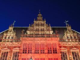 die stadt bremen bei nacht foto