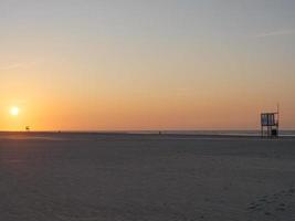 Sonnenuntergang auf der Insel Juist foto