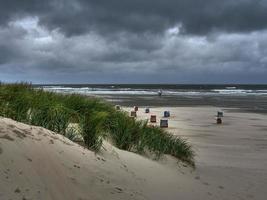 Sommerzeit am Strand von Juist foto