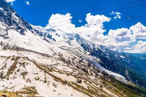 schneebedeckte berge chamonix, mont blanc, haute-savoie, alpen, frankreich foto