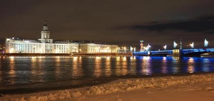 Nacht Saint-Petersburg.