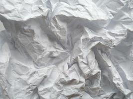 zerknitterte papierstruktur. zerknittertes Papier isoliert auf weißem Hintergrund foto