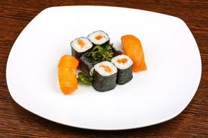 Sushi mit Lachs foto