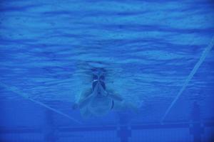 Schwimmbad unter Wasser foto