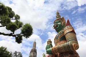 wat arun - bangkok - thailand