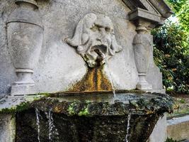 hdr Fontana dei Mascheroni in Turin foto