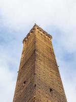 hdr wegen torri zwei türme in bologna foto