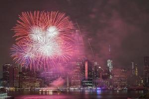 Unabhängigkeitstag mit Feuerwerk in New York City