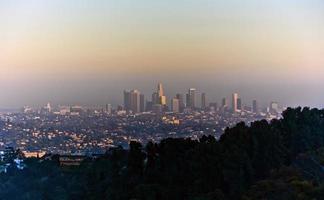 Sonnenuntergang in Los Angeles vom Griffith Park aus gesehen