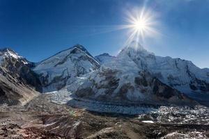 Morgensonne über dem Mount Everest, lhotse und nuptse