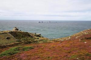 ein Blick auf die Küste von Cornwall bei Lands End foto