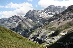 ein blick auf die pyrenäen von der französischen seite foto