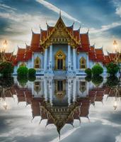 Wat Benchamabophit ist ein Wahrzeichen in Thailand foto