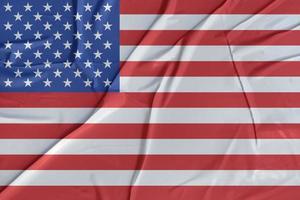 amerikanische flagge aus zerknittertem papier foto