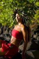 junges hawaiianisches Mädchen