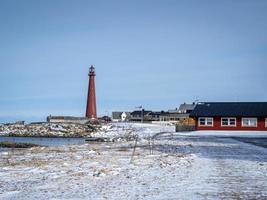 Leuchtturm bei Andenes in Vesteralen, Norwegen, im Winter foto