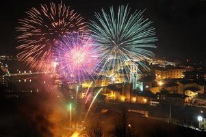 Feuerwerk im Ferienort foto