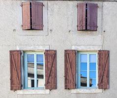 alte Fenster. selektiver Fokus foto